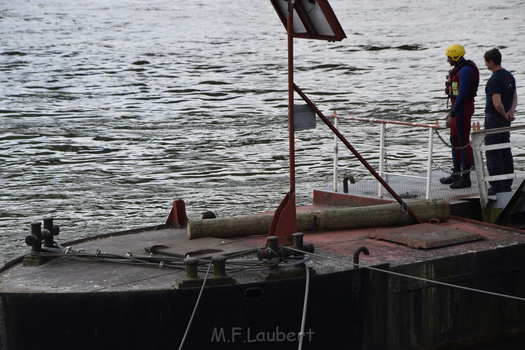 Uebung BF Taucher und Presse Koeln Zoobruecke Rhein P335.JPG - Miklos Laubert